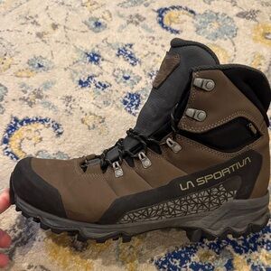 La Sportiva Men's Nucleo High II GTX Wide